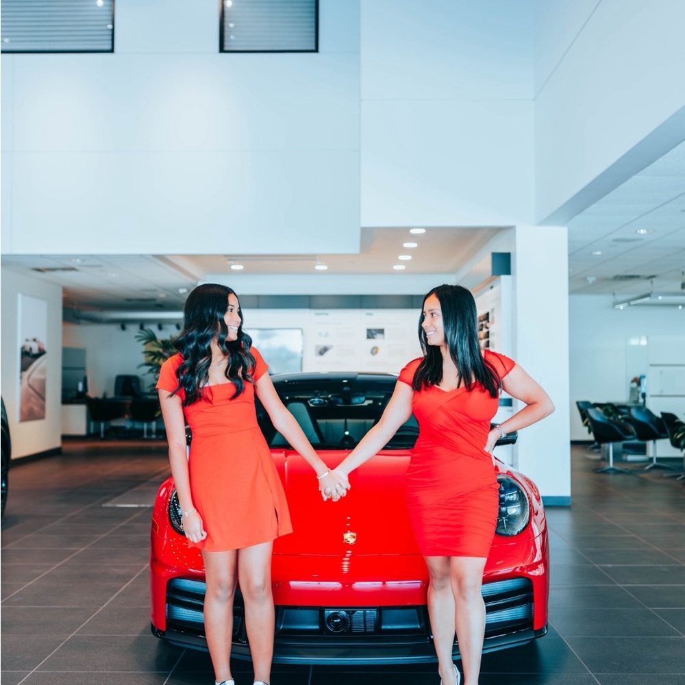 Meet your Posher, Cinthia